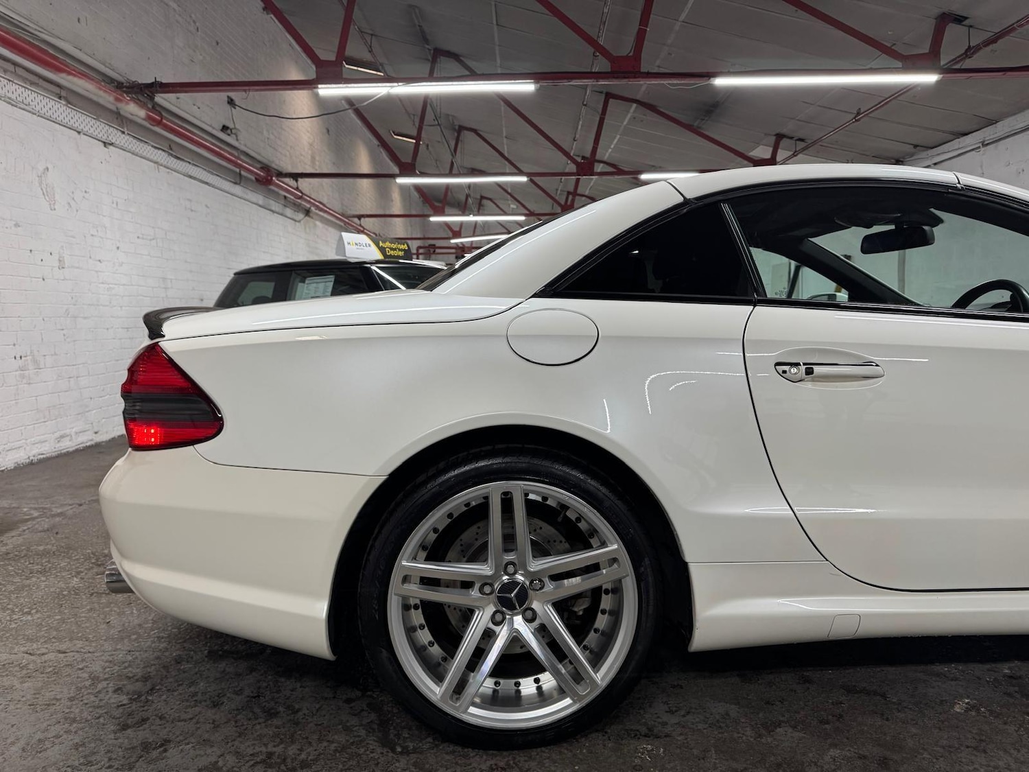 Used Mercedes-Benz SL 2008 for sale - 78127828: Photo 35