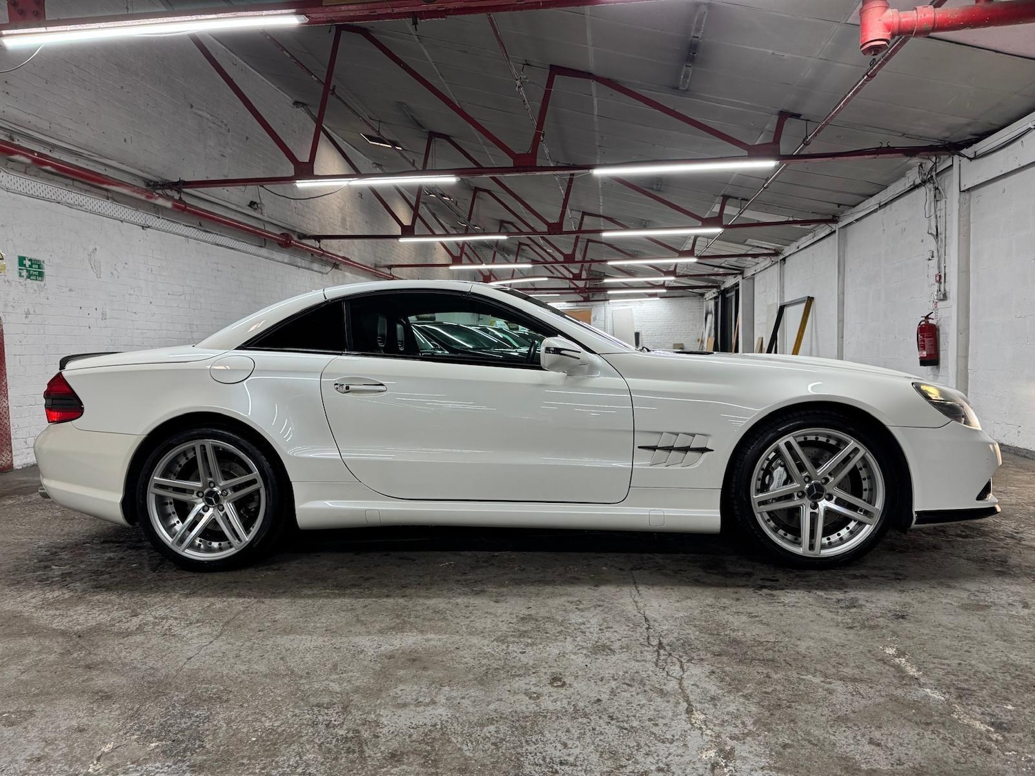 Used Mercedes-Benz SL 2008 for sale - 78127828: Photo 41