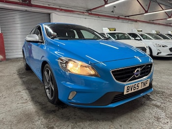 Used Volvo V40 2015 for sale - 75492514: Photo