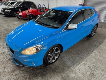 Used Volvo V40 2015 for sale - 75492514: Photo