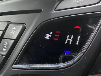 Used Vauxhall Insignia 2017 for sale - 76201024: Photo 2