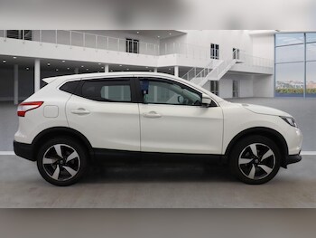 Used Nissan Qashqai 2015 for sale - 77808986: Photo