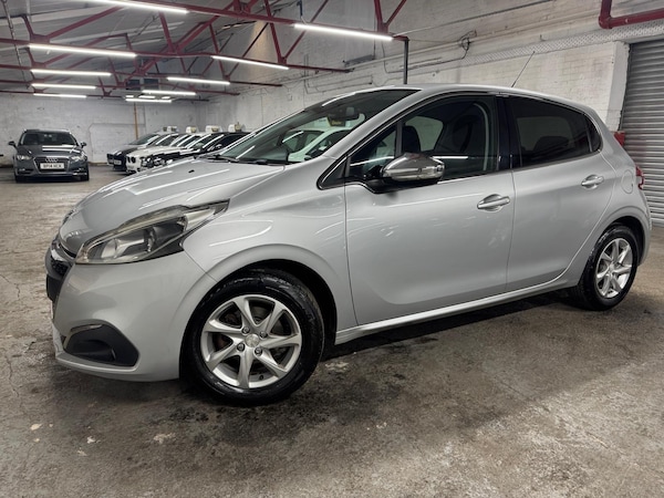 Used Peugeot 208 2015 for sale - 75378111: Photo 1