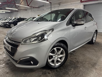 Used Peugeot 208 2015 for sale - 75378111: Photo