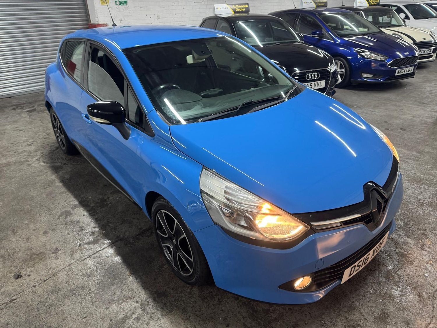 Used Renault Clio for sale - 77015813: Photo 11