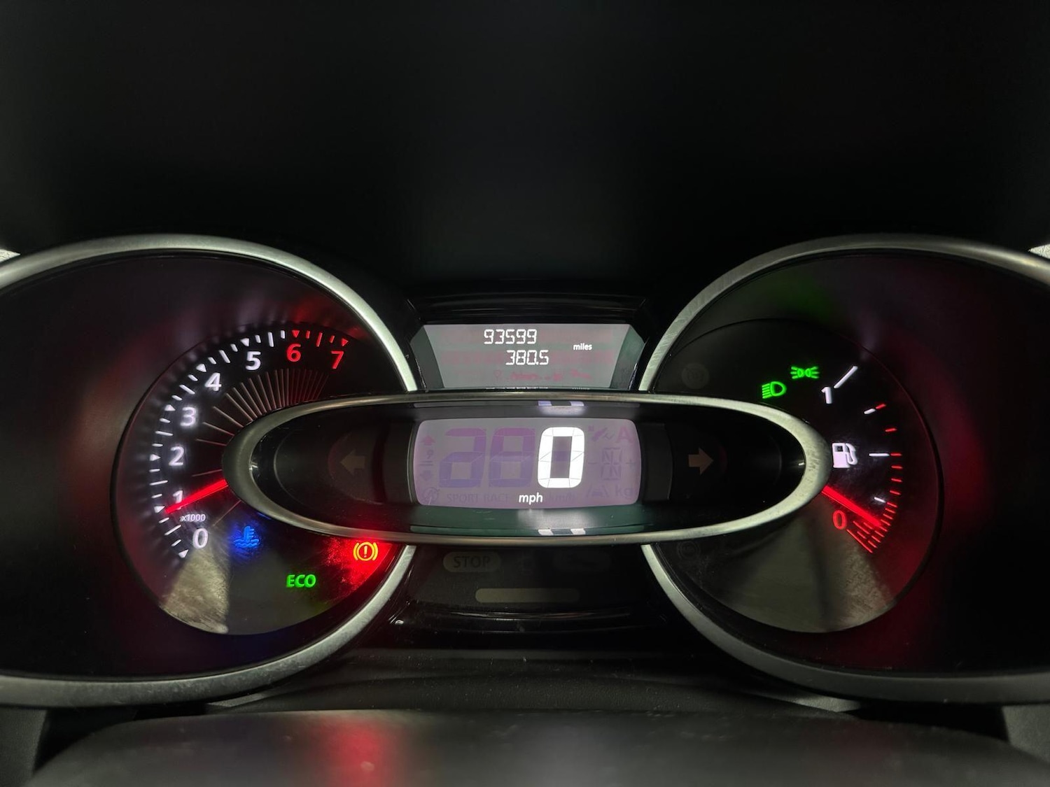 Used Renault Clio for sale - 77015813: Photo 44