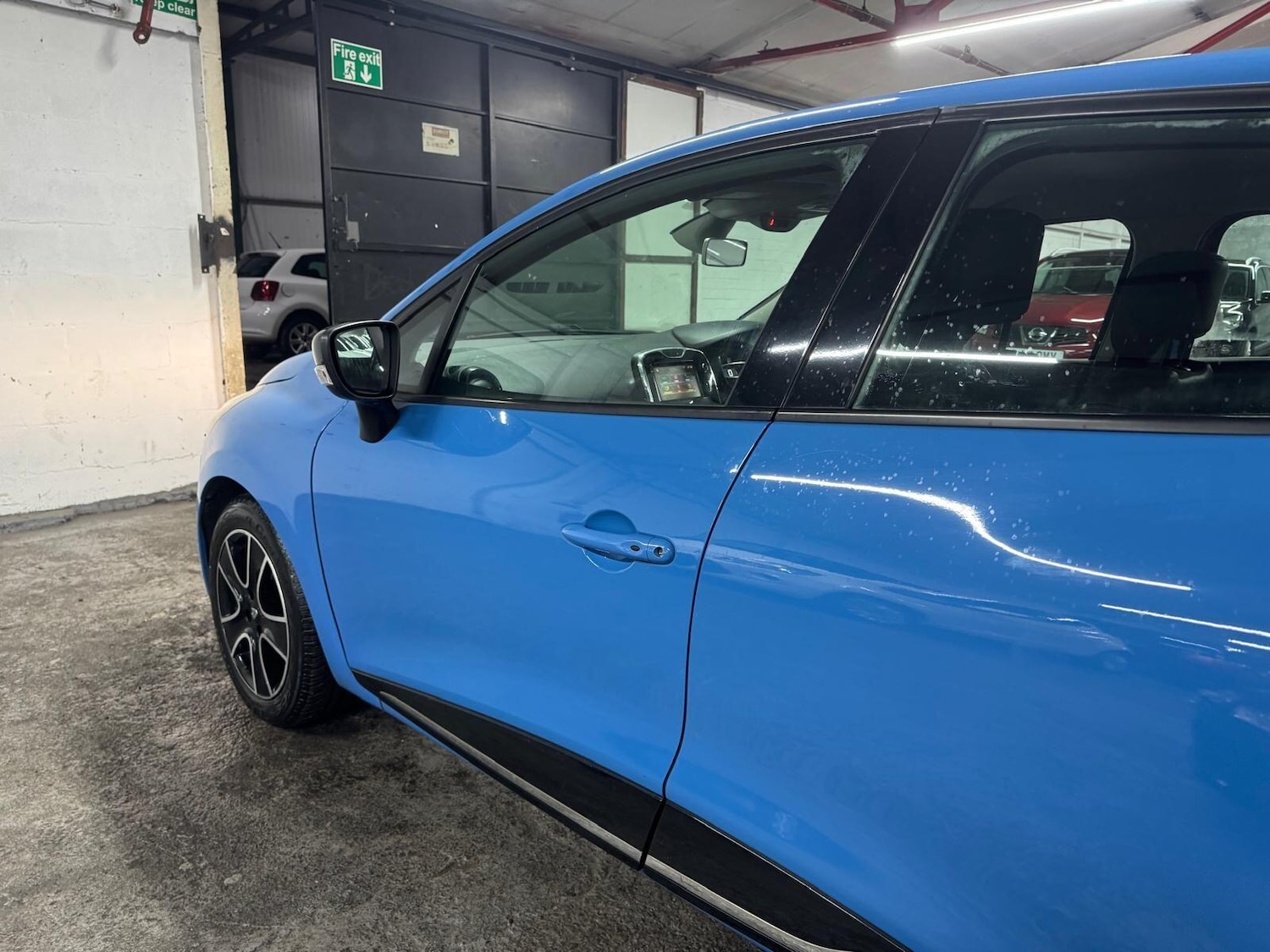 Used Renault Clio for sale - 77015813: Photo 46