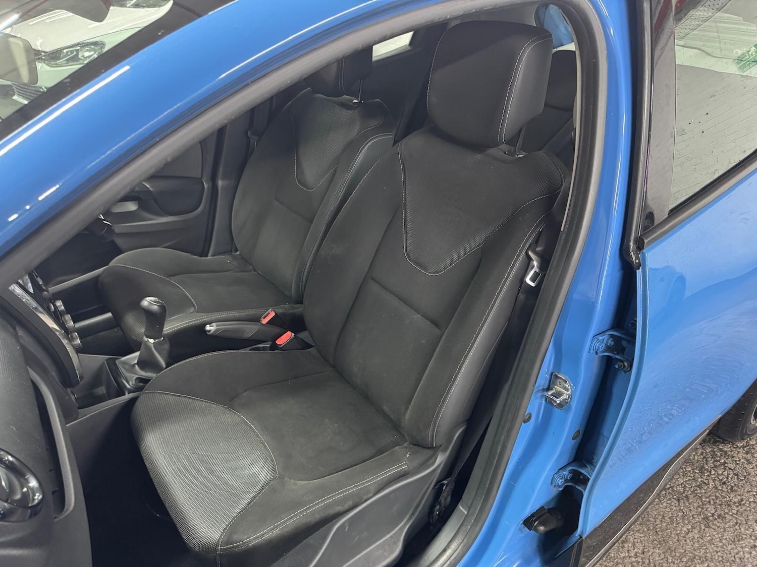 Used Renault Clio for sale - 77015813: Photo 50