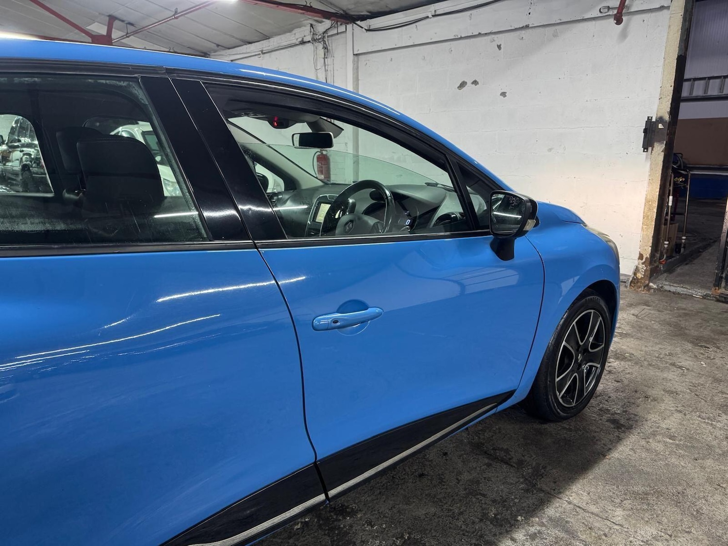 Used Renault Clio for sale - 77015813: Photo 54