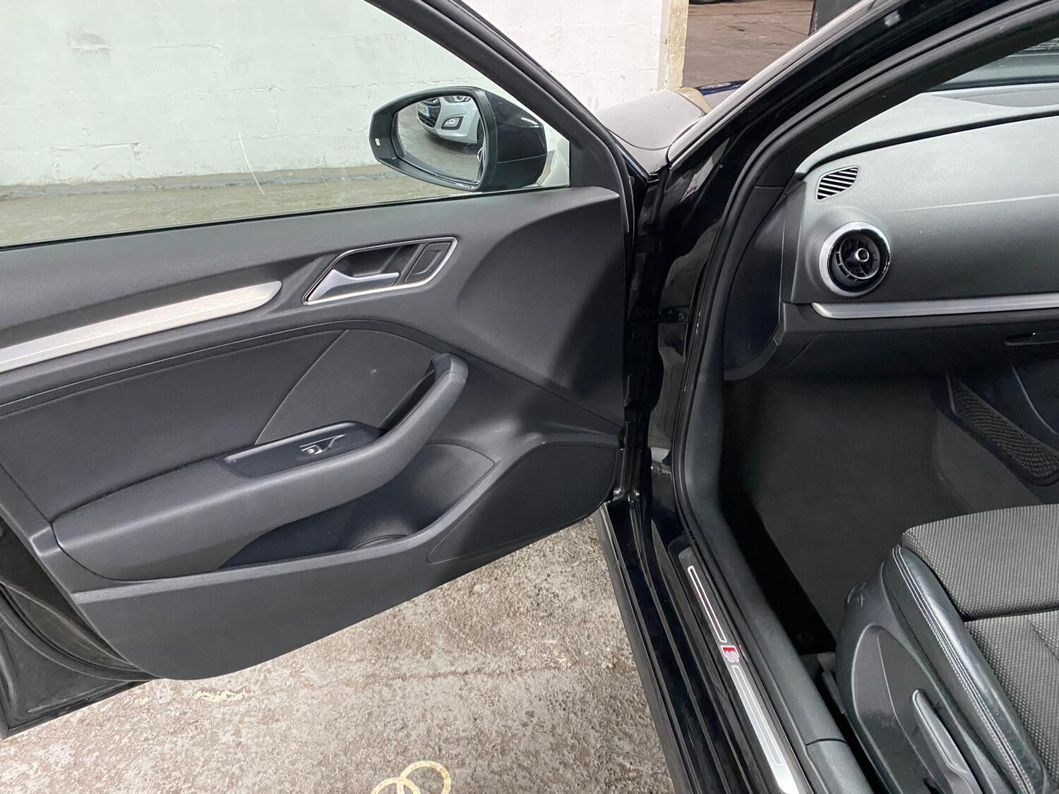 Used Audi A3 2018 for sale - 76370694: Photo 37