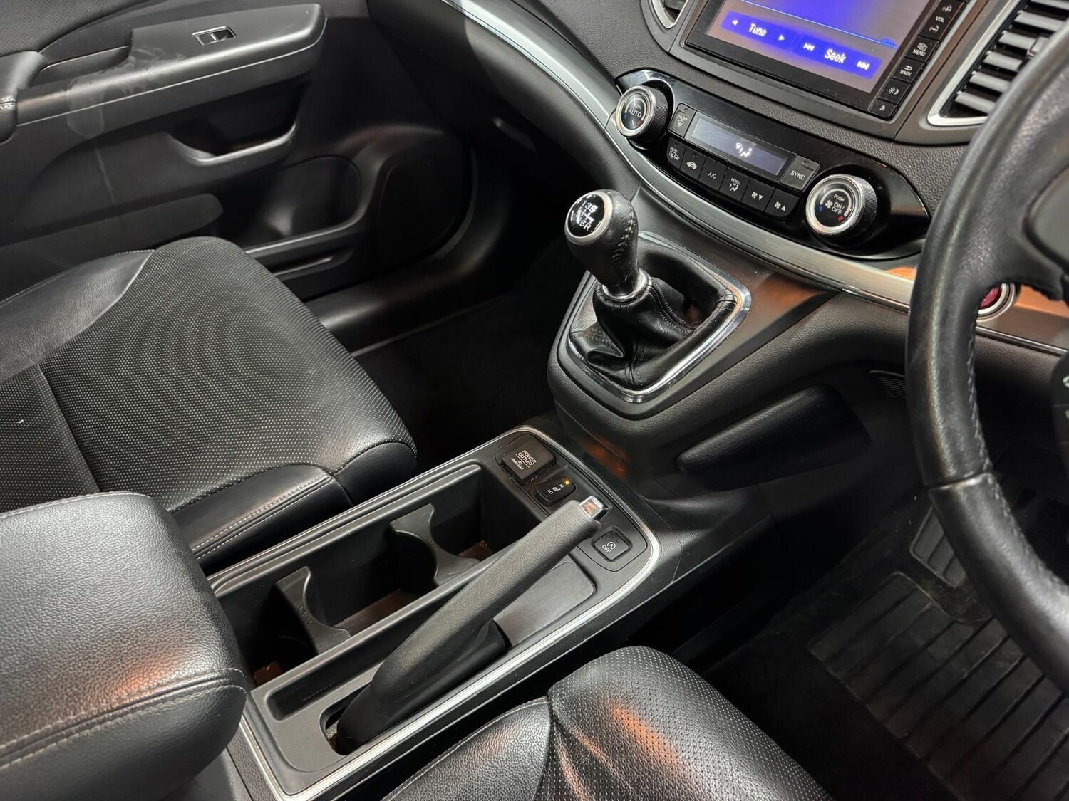 Used Honda CR-V 2016 for sale - 76398982: Photo 38