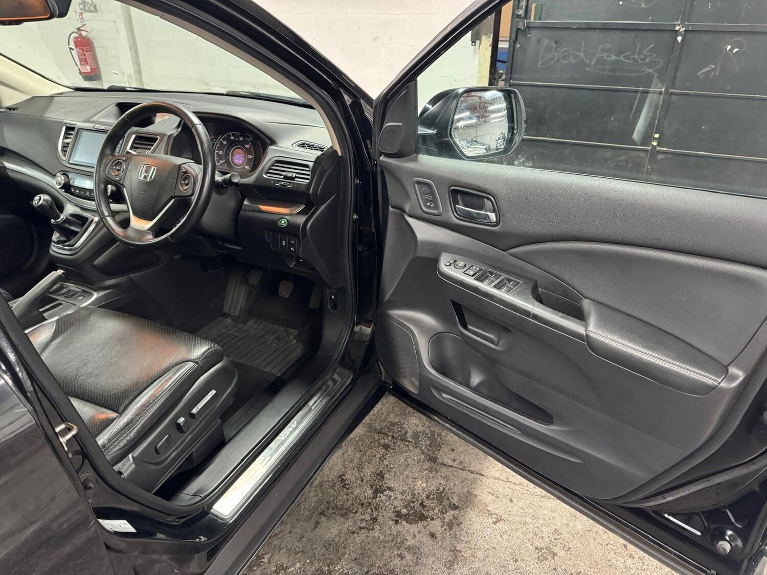 Used Honda CR-V 2016 for sale - 76398982: Photo 50