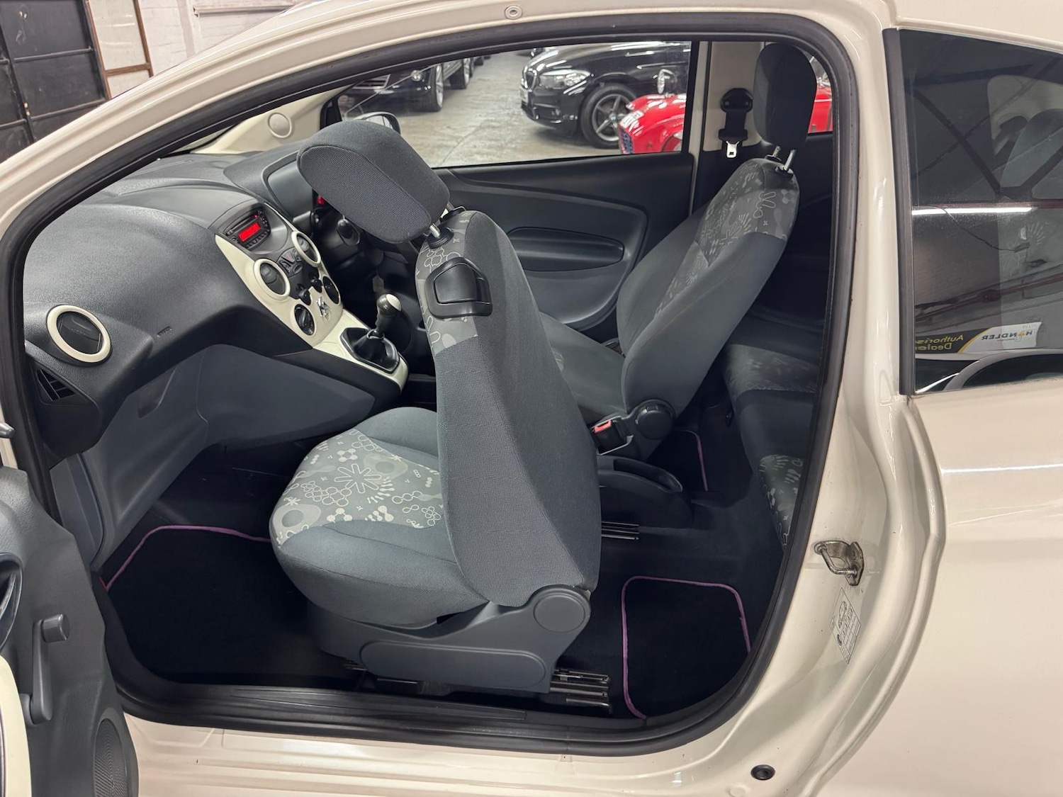 Vehicle 28
