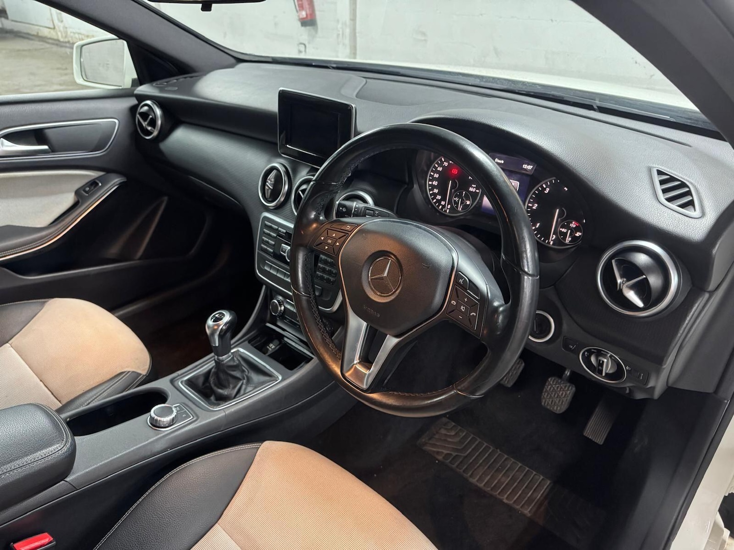 Used Mercedes-Benz A-Class 2014 for sale - 77587022: Photo 10