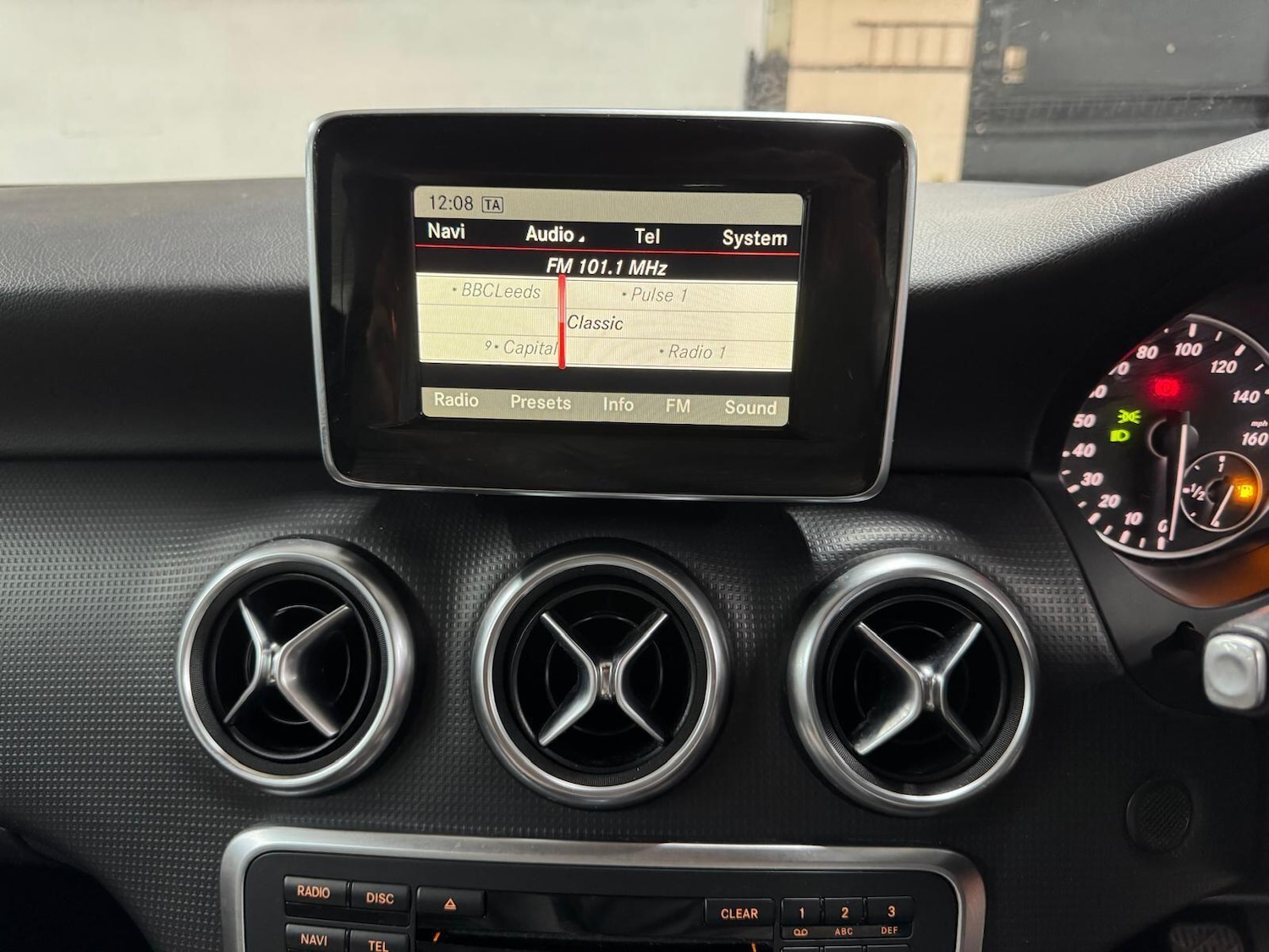 Used Mercedes-Benz A-Class 2014 for sale - 77587022: Photo 12