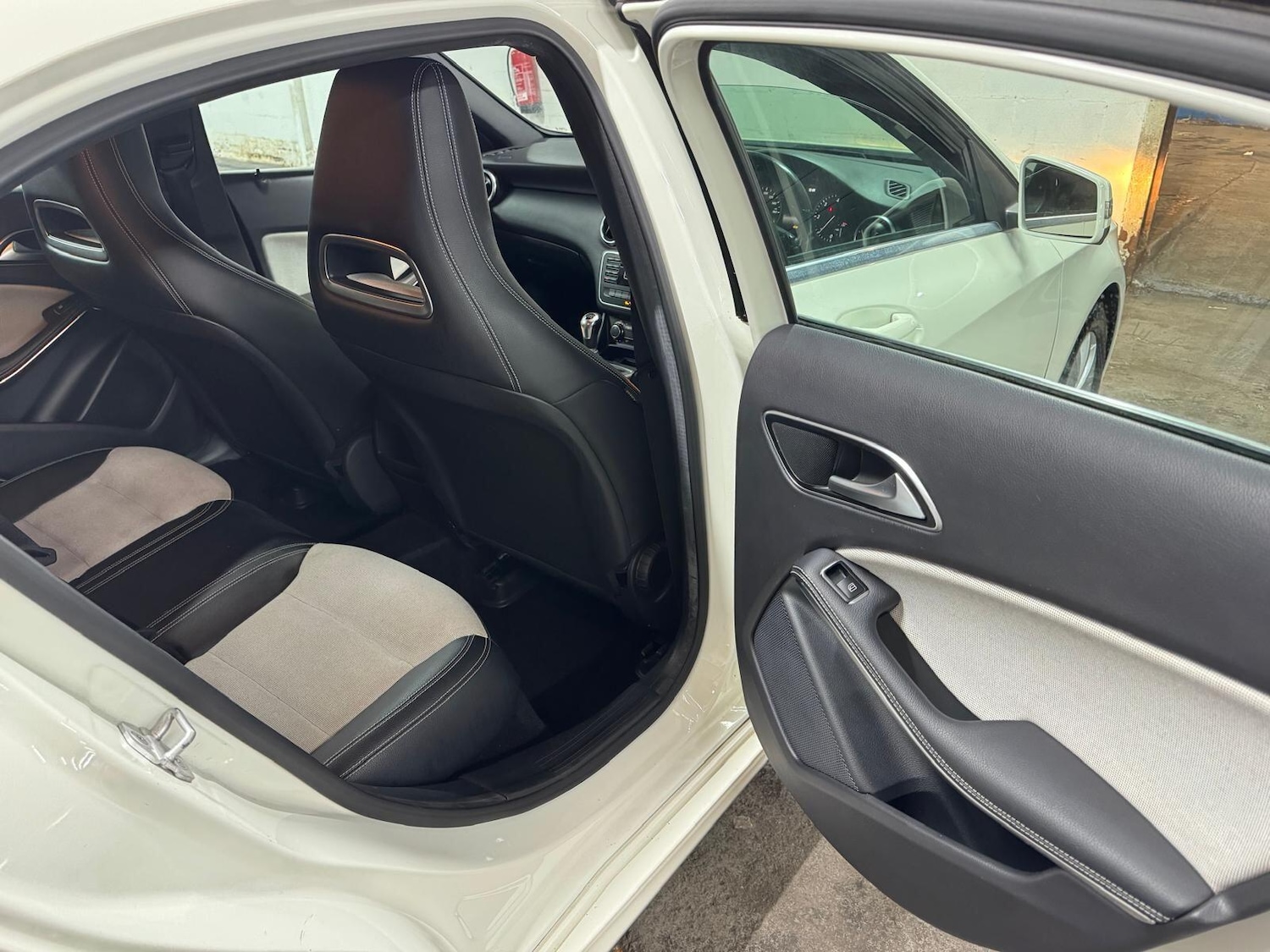 Used Mercedes-Benz A-Class 2014 for sale - 77587022: Photo 18