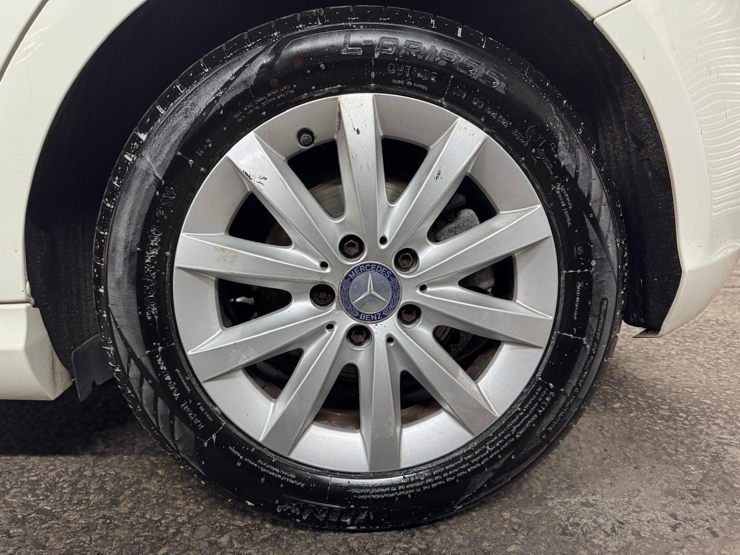 Used Mercedes-Benz A-Class 2014 for sale - 77587022: Photo 29