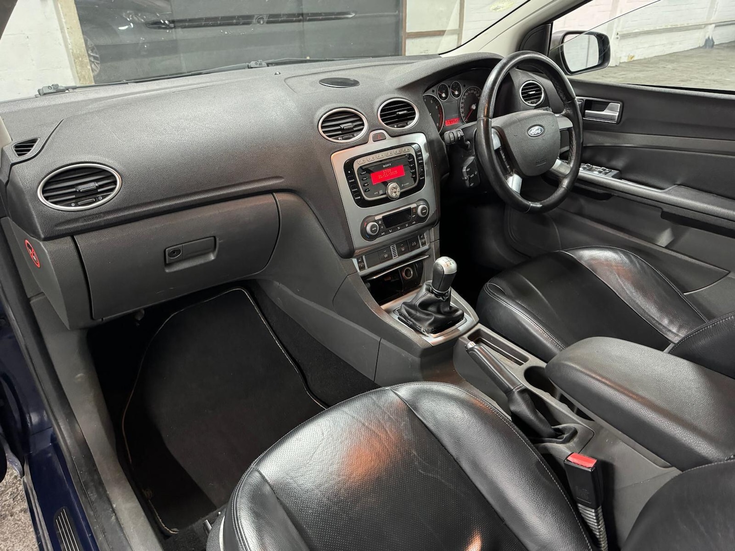 Used Ford Focus CC 2007 for sale - 76666971: Photo 19