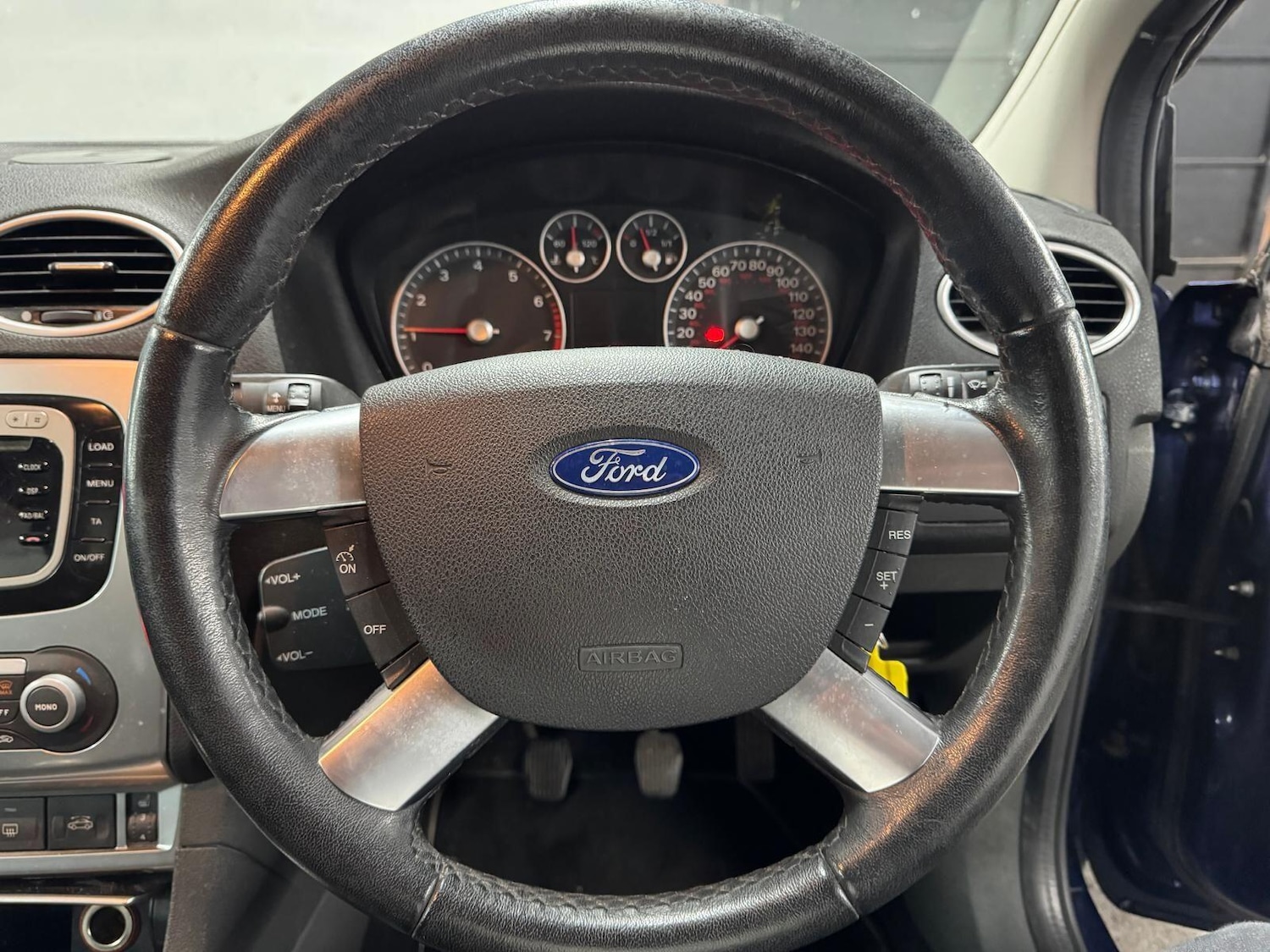 Used Ford Focus CC 2007 for sale - 76666971: Photo 39