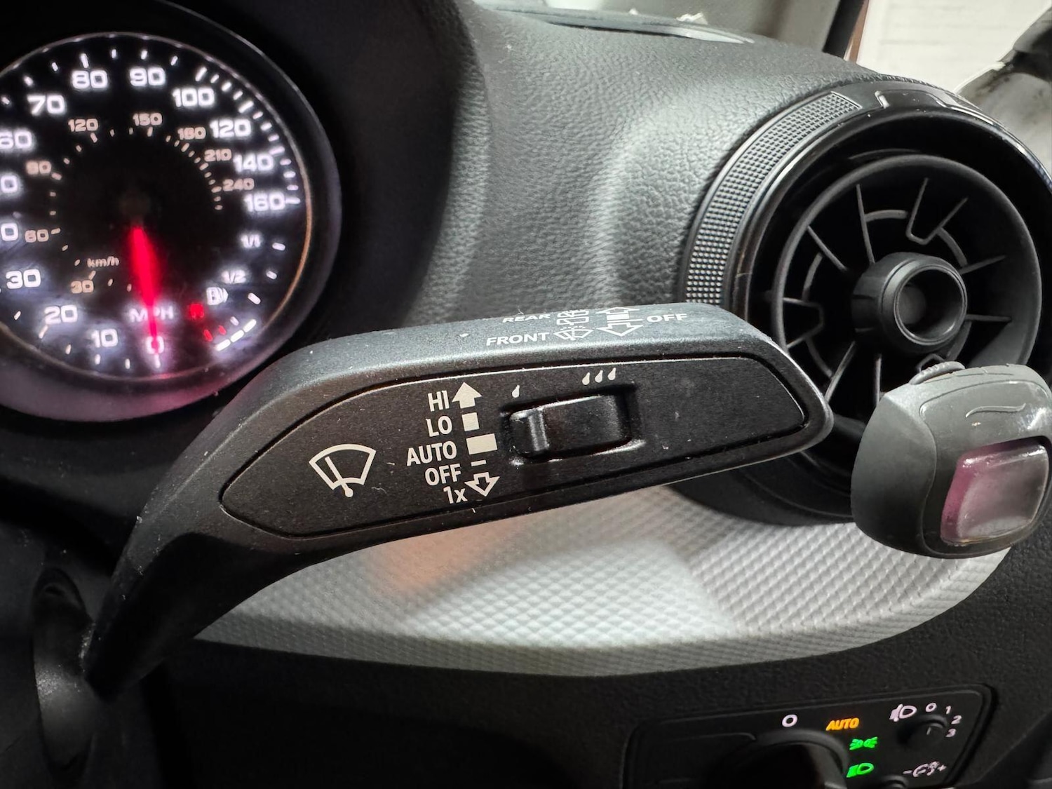 Used Audi Q2 2016 for sale - 76925891: Photo 30