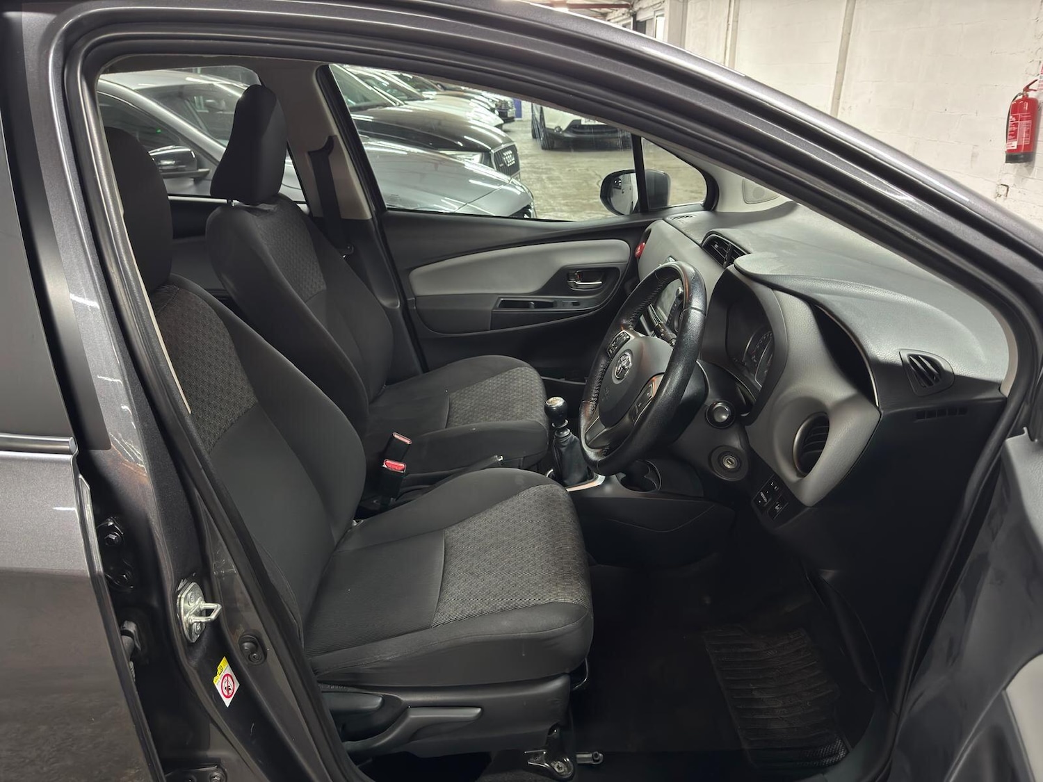 Used Toyota Yaris for sale - 78115165: Photo 11