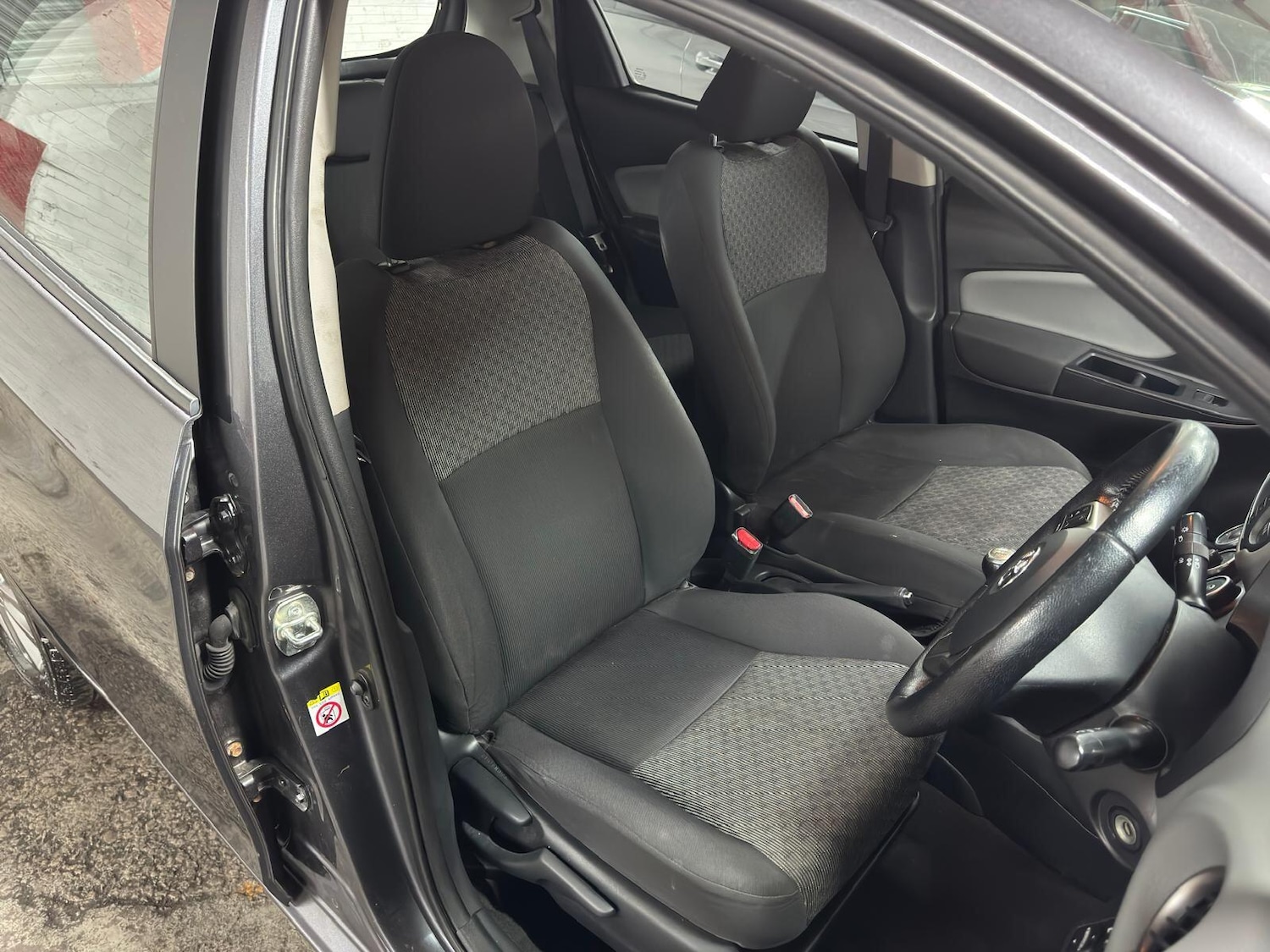 Used Toyota Yaris for sale - 78115165: Photo 13