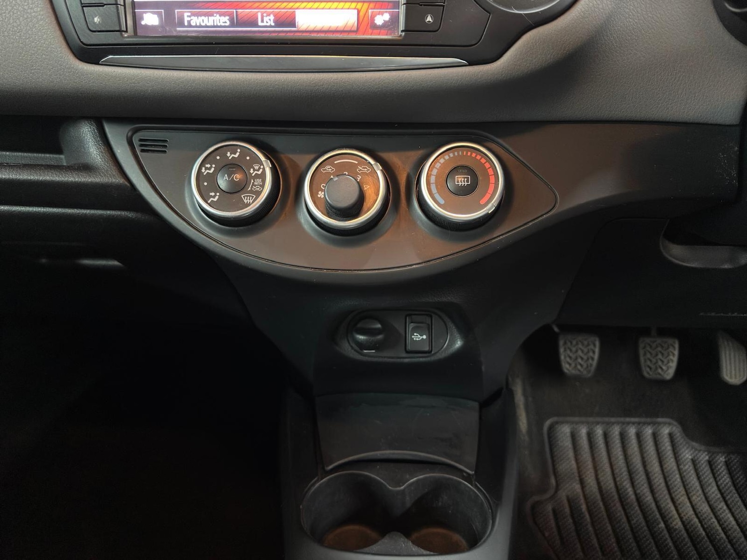 Used Toyota Yaris for sale - 78115165: Photo 18