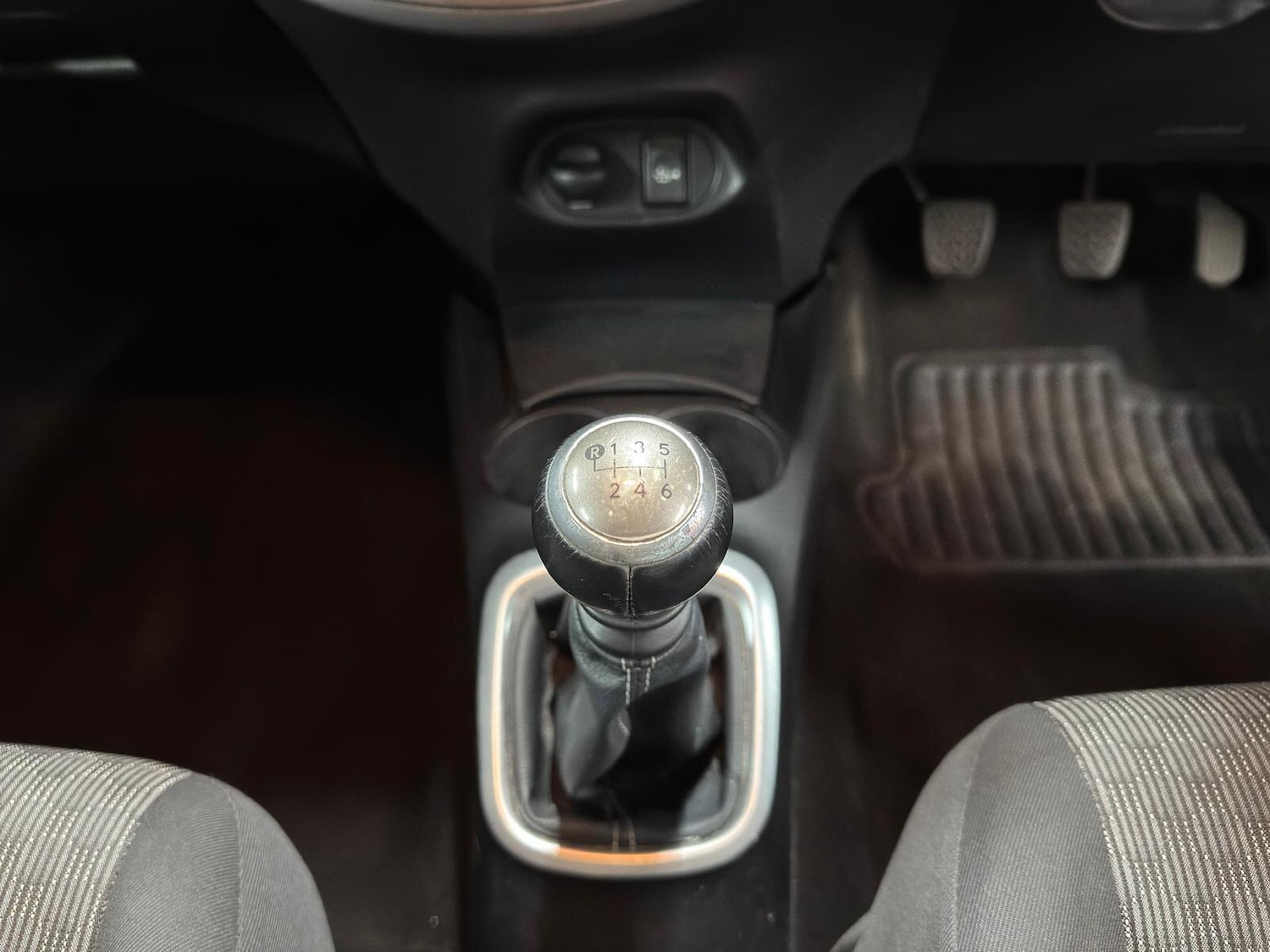 Used Toyota Yaris for sale - 78115165: Photo 19