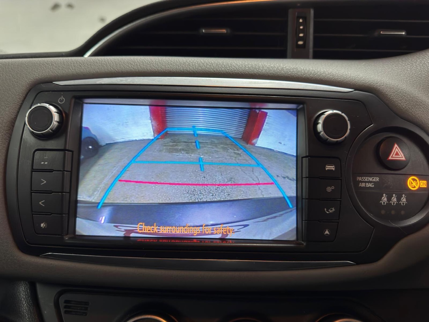 Used Toyota Yaris for sale - 78115165: Photo 2