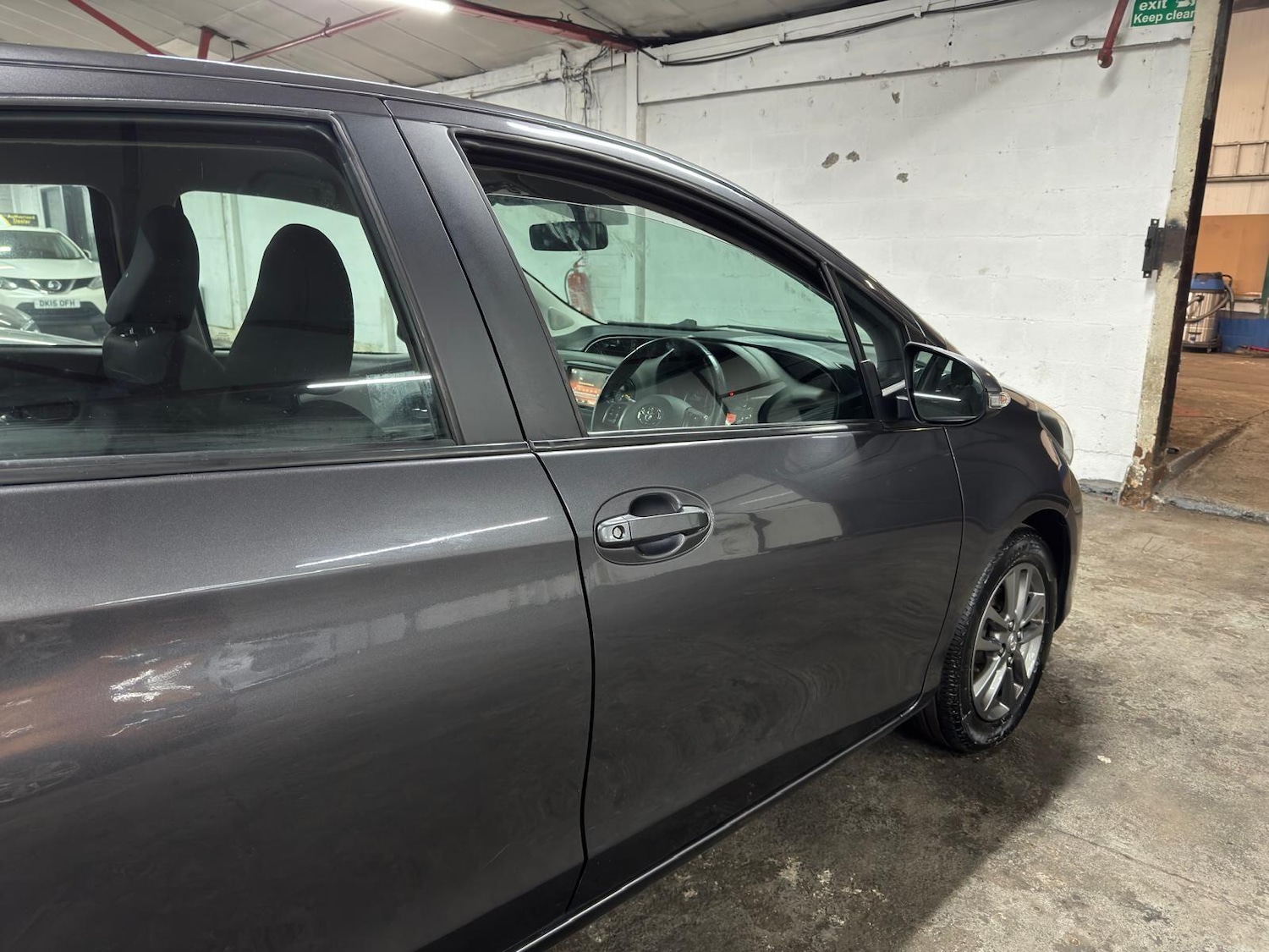 Used Toyota Yaris for sale - 78115165: Photo 23