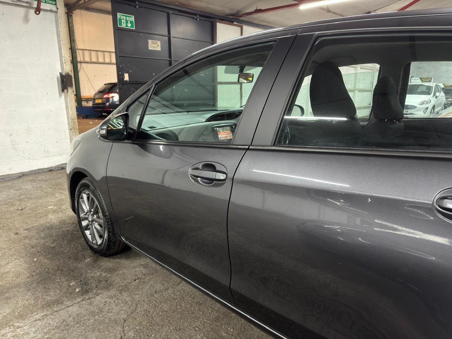 Used Toyota Yaris for sale - 78115165: Photo 31