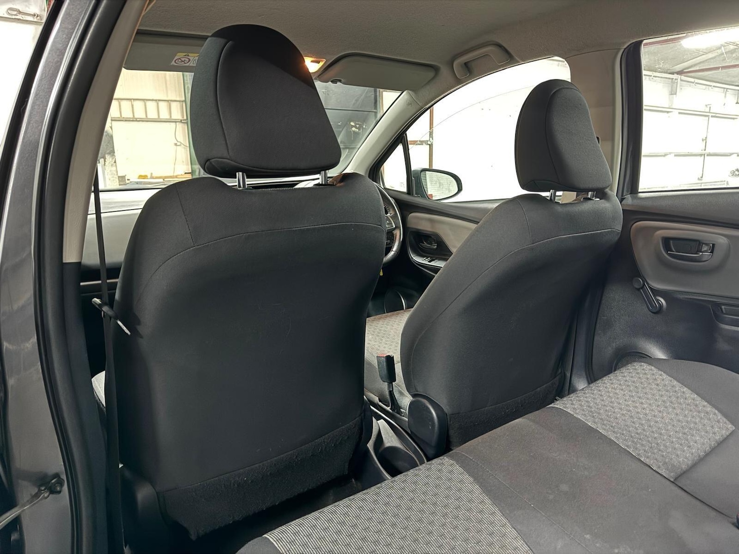 Used Toyota Yaris for sale - 78115165: Photo 34