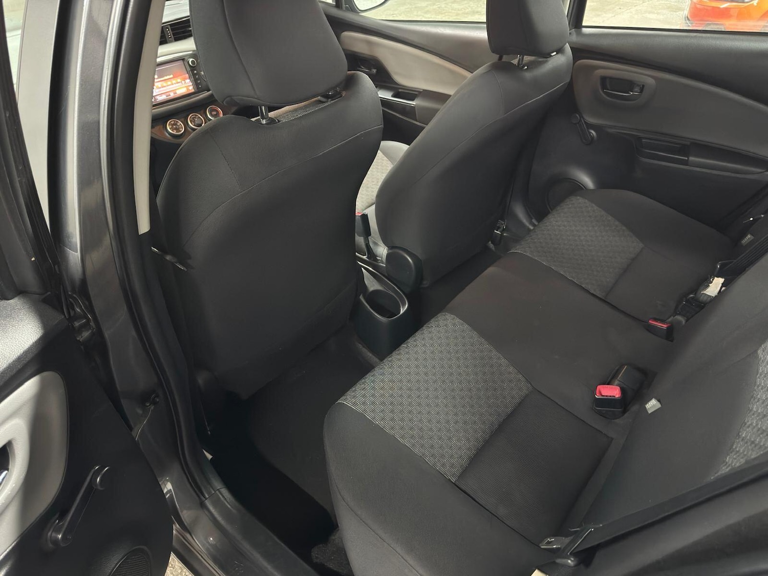 Used Toyota Yaris for sale - 78115165: Photo 35