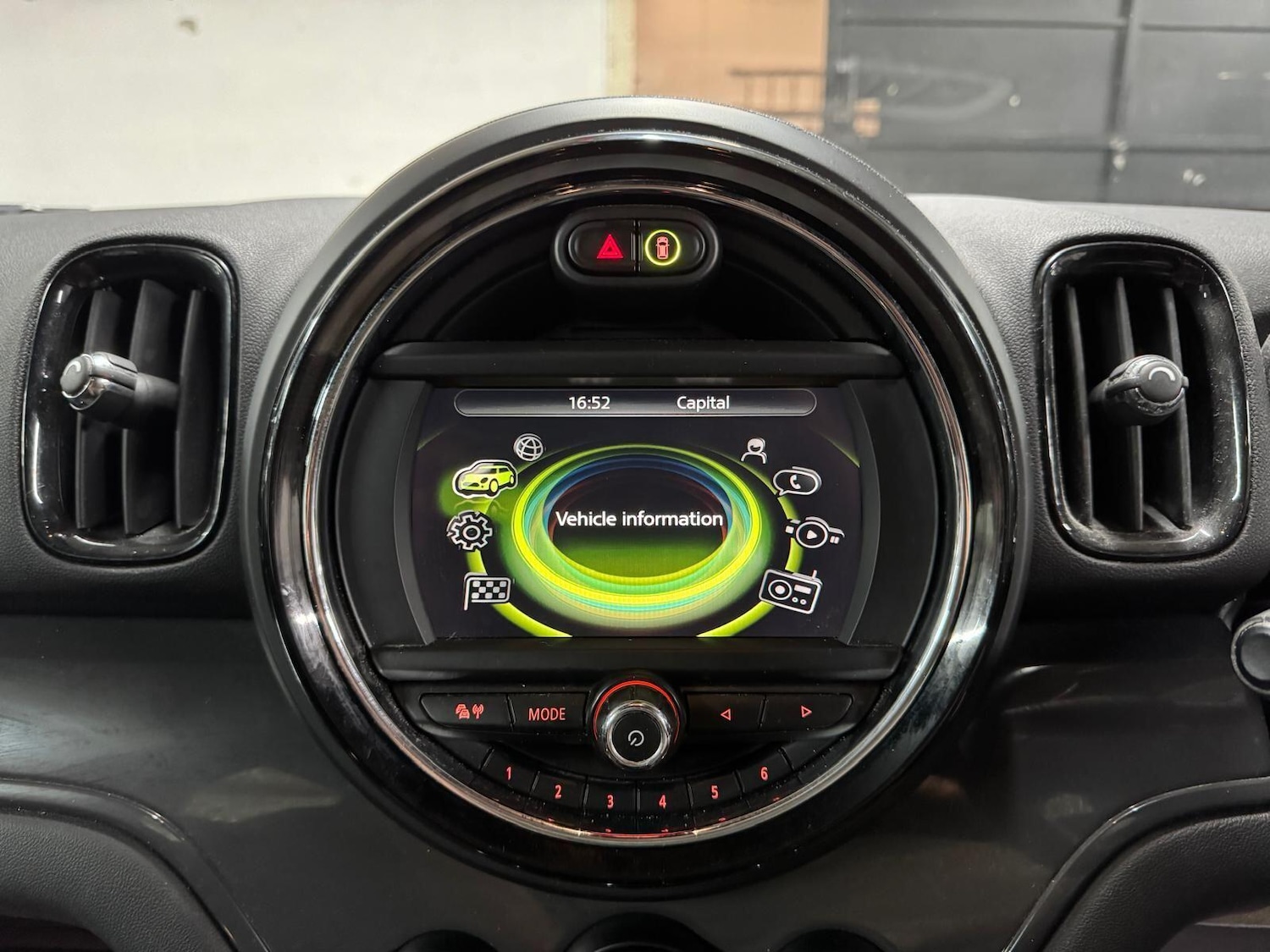 Used MINI Countryman 2017 for sale - 77940727: Photo 16