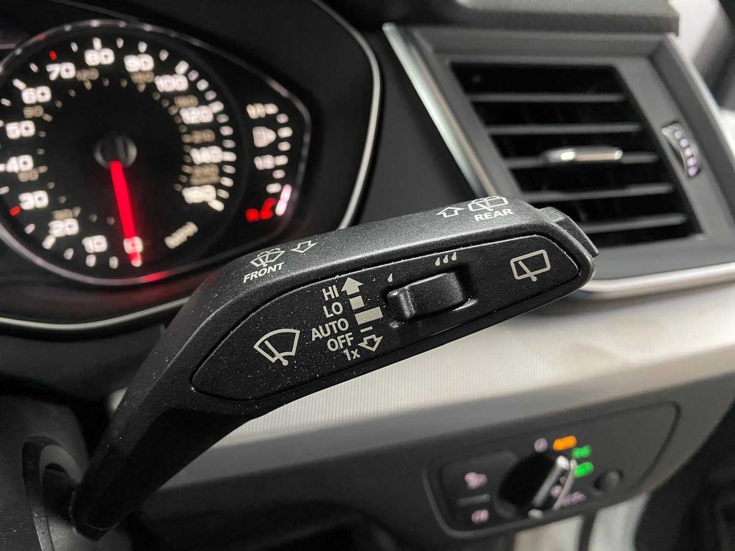 Used Audi Q5 2017 for sale - 76422714: Photo 37