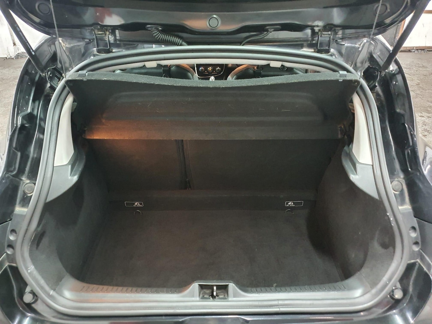 Vehicle 33