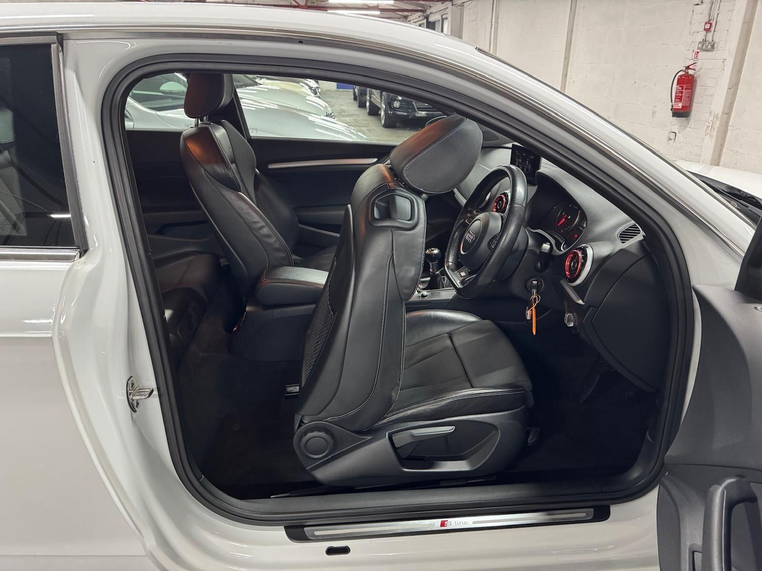 Used Audi A3 2014 for sale - 76657565: Photo 9