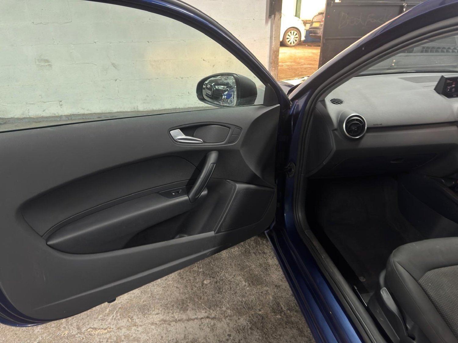 Used Audi A1 for sale - 78204902: Photo 36