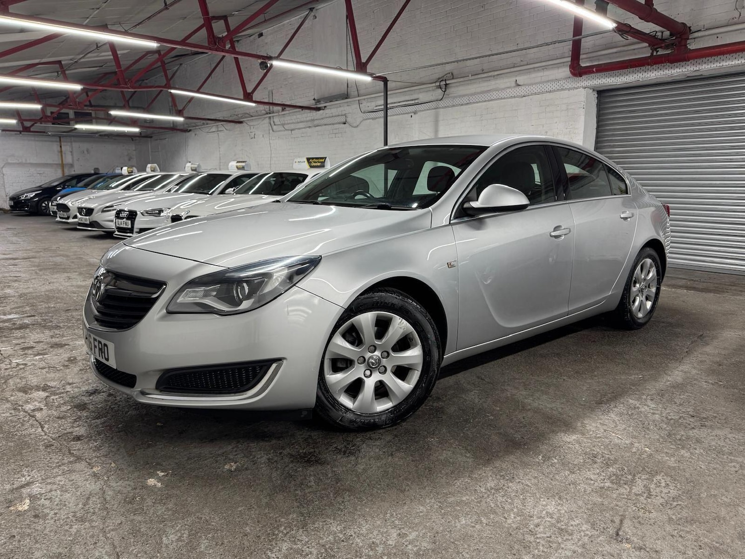 Used Vauxhall Insignia 2016 for sale - 76824080: Photo 1
