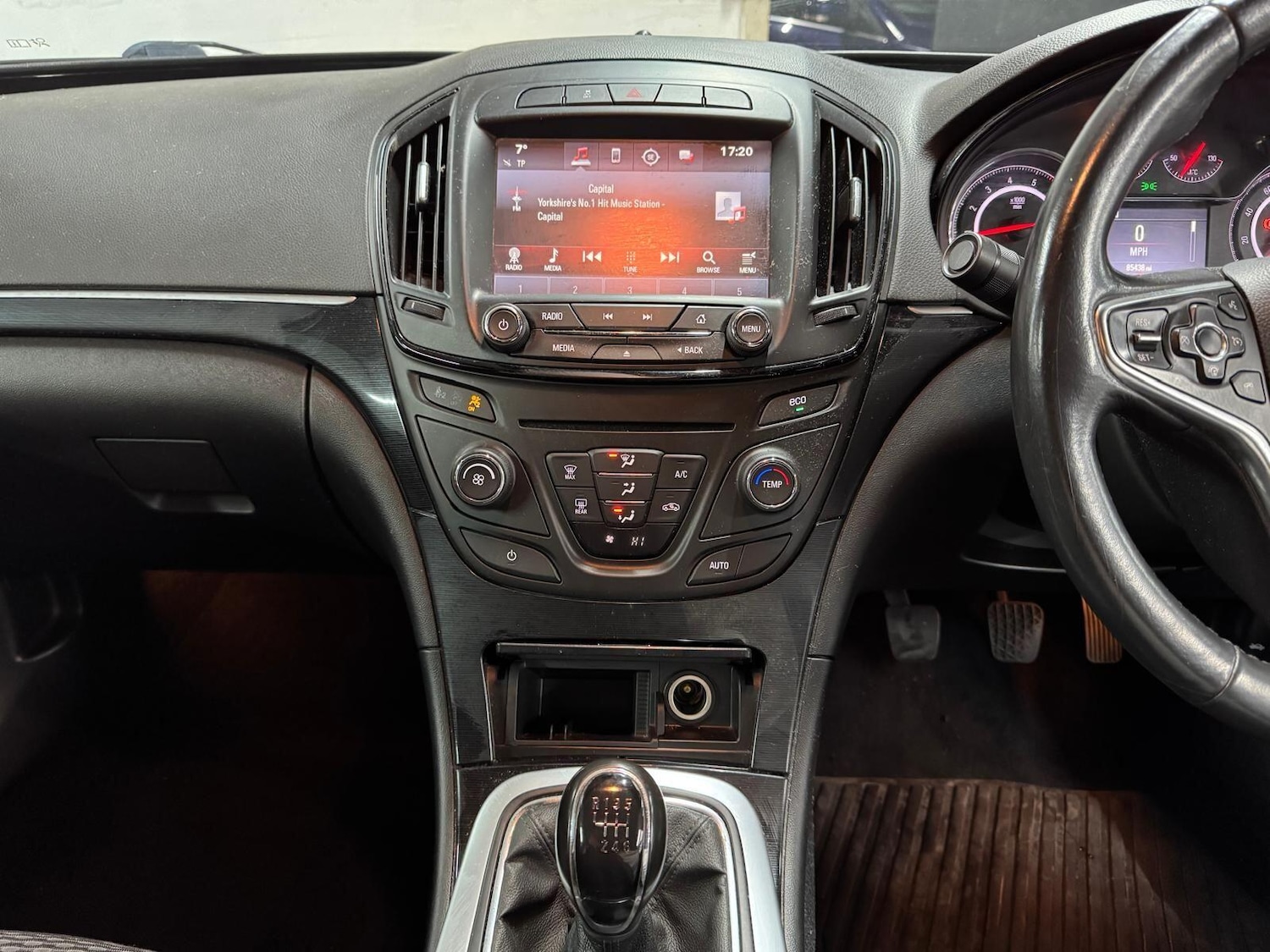 Used Vauxhall Insignia 2016 for sale - 76824080: Photo 25