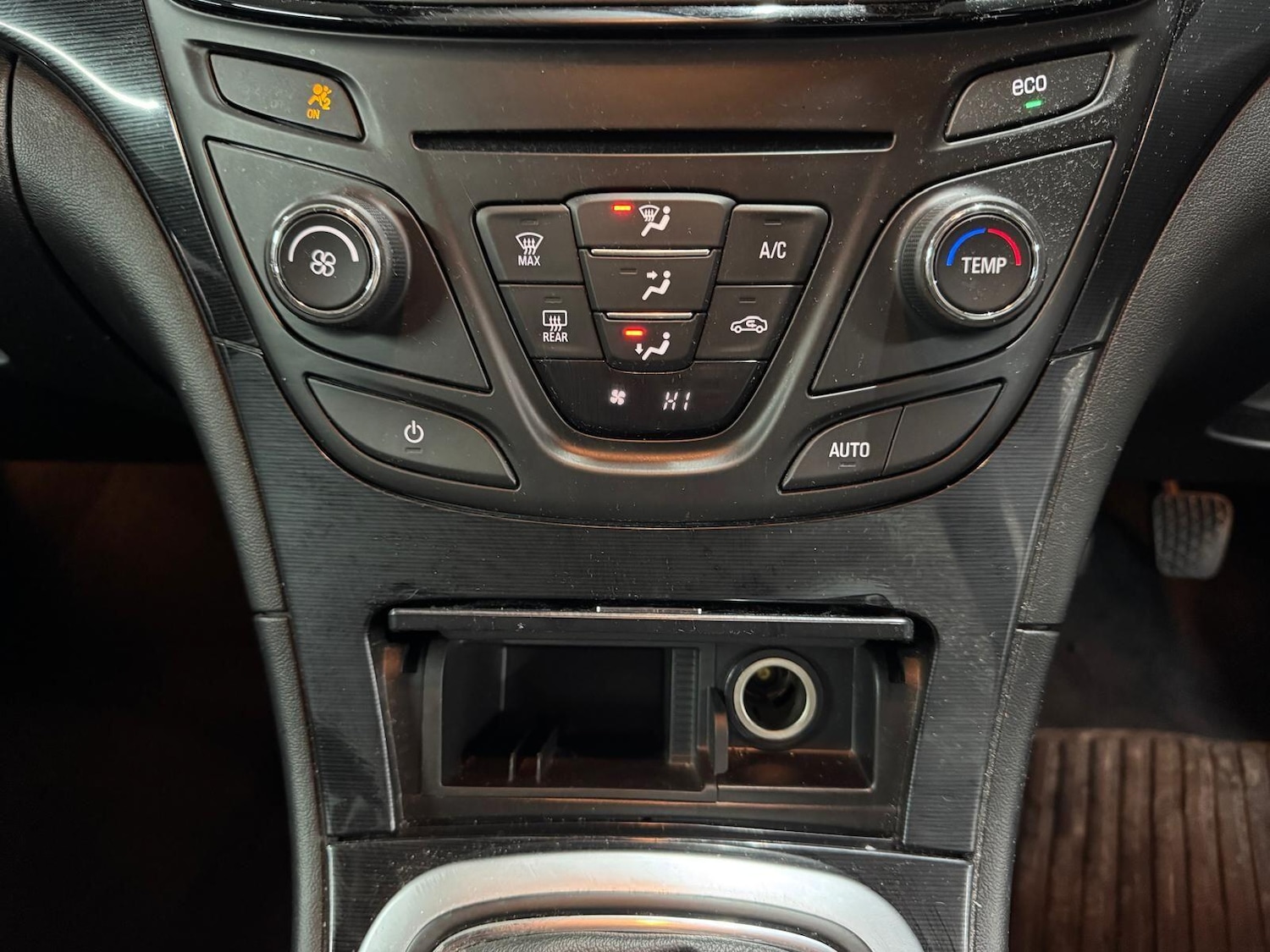 Used Vauxhall Insignia 2016 for sale - 76824080: Photo 28