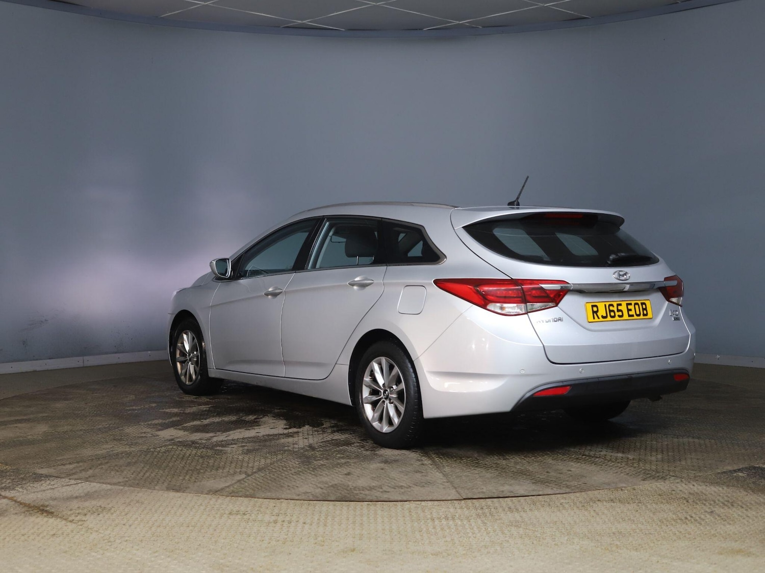 Used Hyundai i40 2015 for sale - 77585975: Photo 2