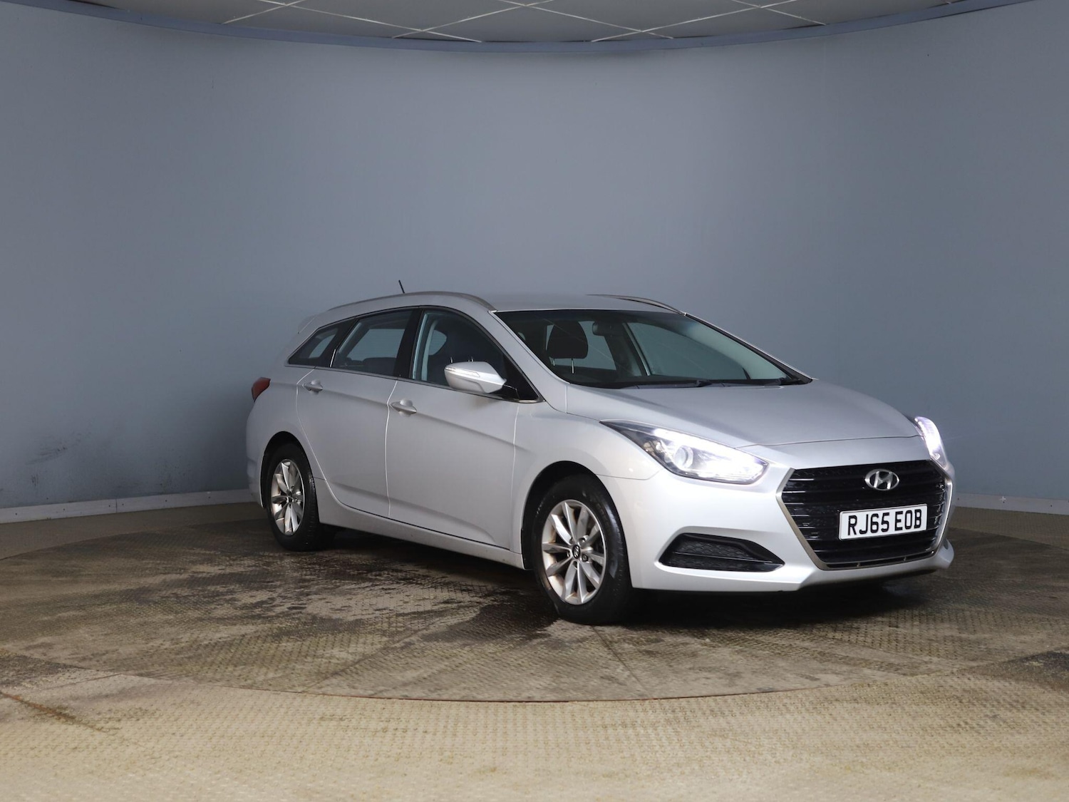 Used Hyundai i40 2015 for sale - 77585975: Photo 5