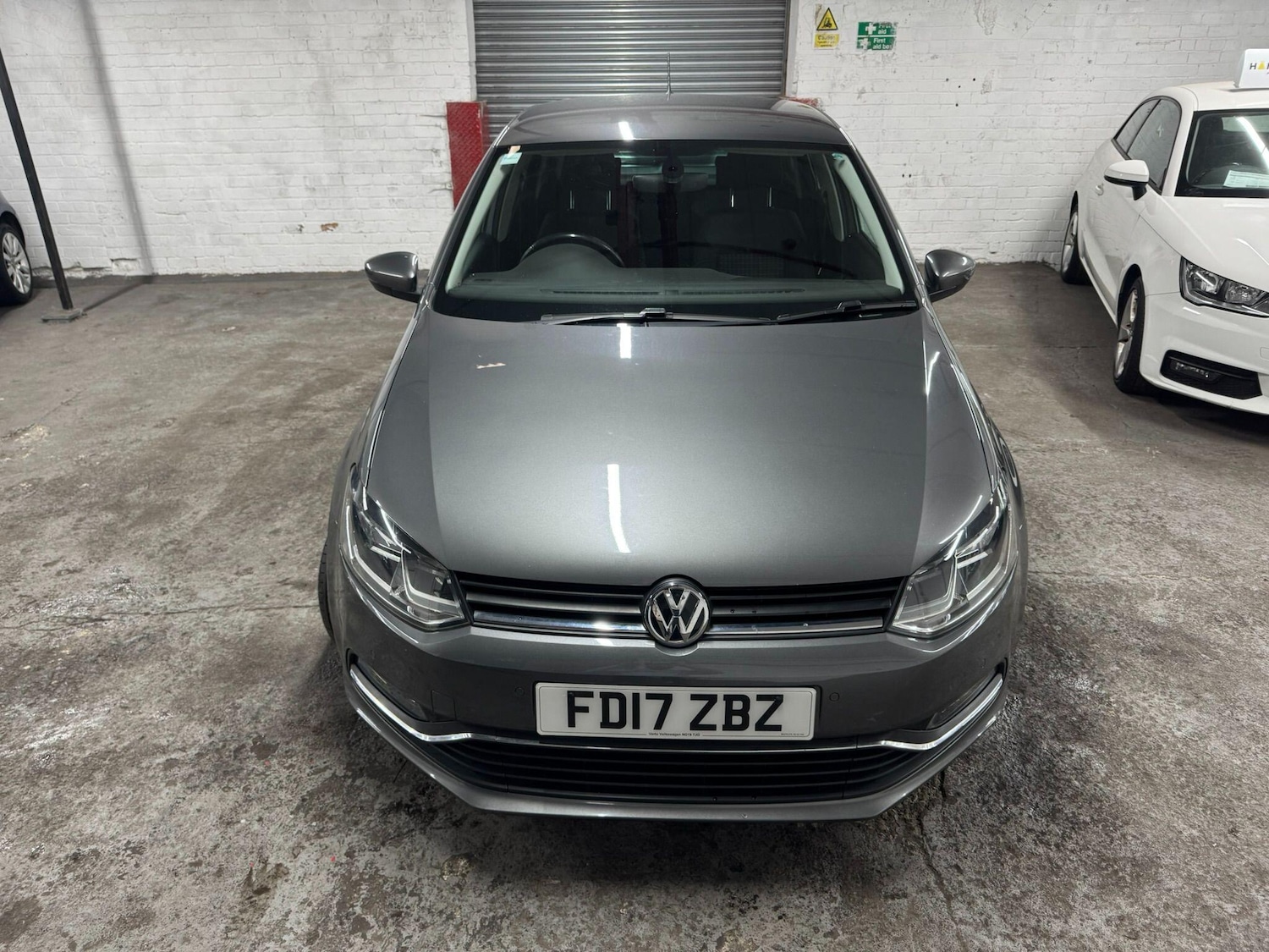 Used Volkswagen Polo 2017 for sale - 76084183: Photo 6