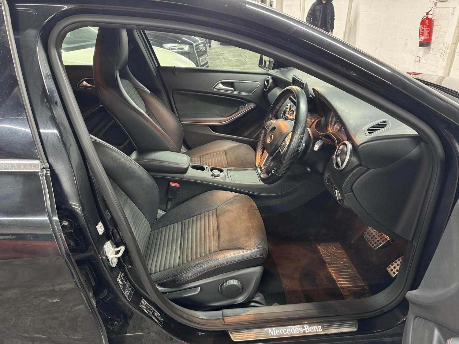 Used Mercedes-Benz A-Class for sale - 77633618: Photo 44