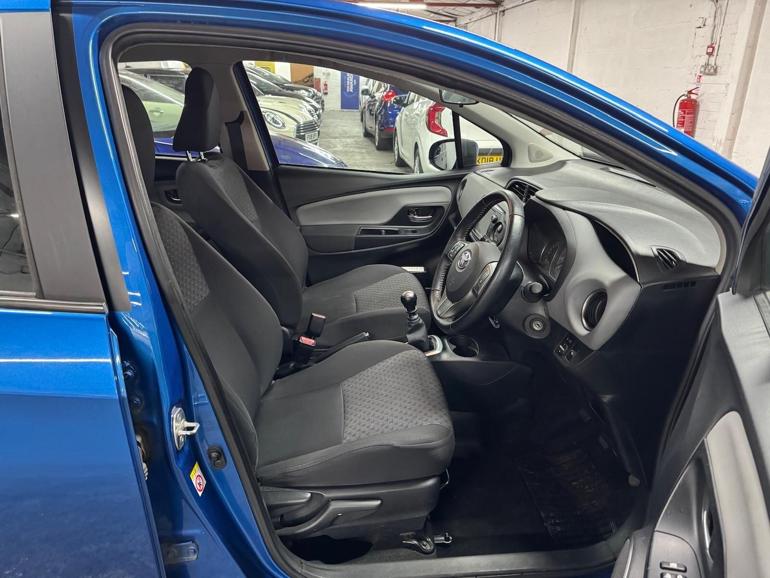 Used Toyota Yaris 2014 for sale - 76849755: Photo 14