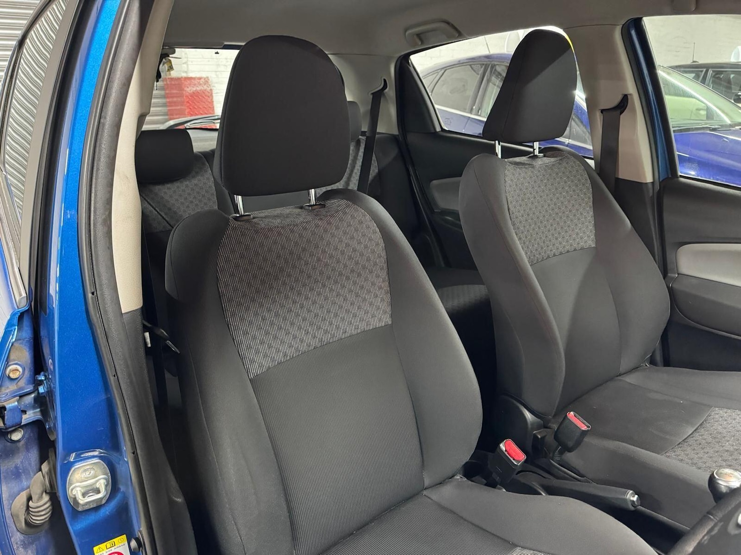 Used Toyota Yaris 2014 for sale - 76849755: Photo 15