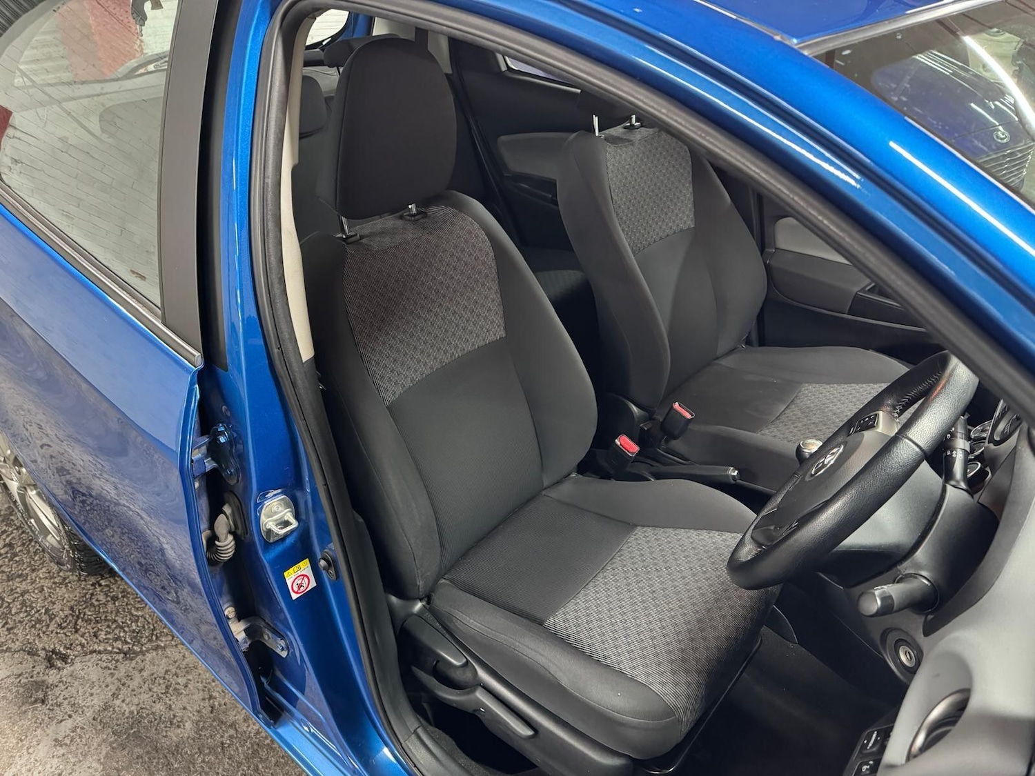 Used Toyota Yaris 2014 for sale - 76849755: Photo 16