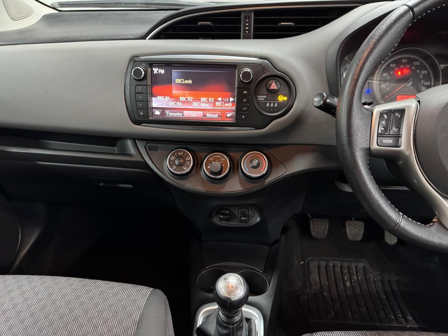 Used Toyota Yaris 2014 for sale - 76849755: Photo 20