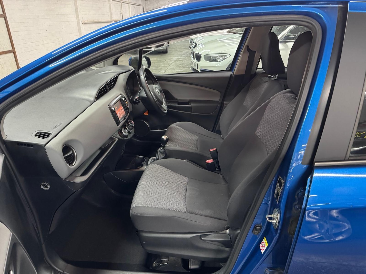 Used Toyota Yaris 2014 for sale - 76849755: Photo 39